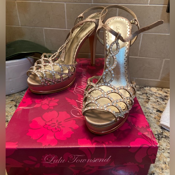 Platform rhinestone heels - Picture 2 of 4